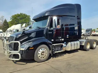 2019 VOLVO VNL64T-760