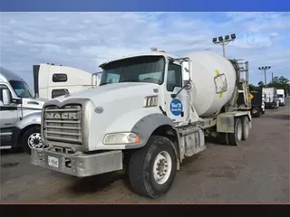 2016 MACK GRANITE GU813