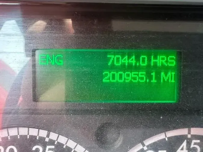 2016 Freightliner Business Class M2 106