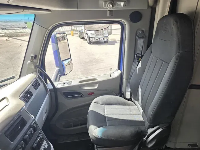 2022 Peterbilt 579