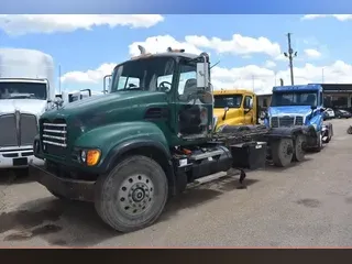 2003 MACK GRANITE CV713