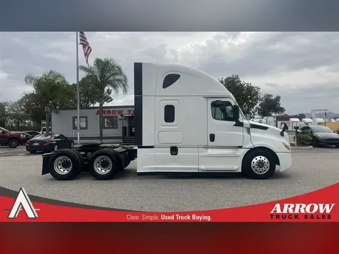 2020 FREIGHTLINER CA126