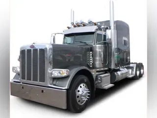 2022 Peterbilt 389