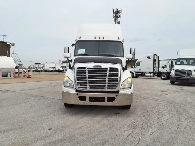 2018 FREIGHTLINER/MERCEDES CASCADIA 125