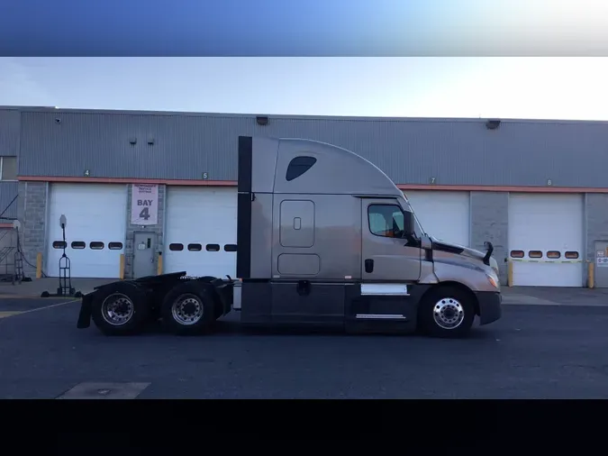 2022 Freightliner Cascadia 126691cfea461013f6f005cdf8896856d56