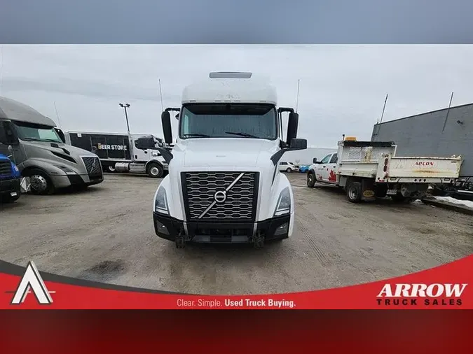 2021 VOLVO VNL760