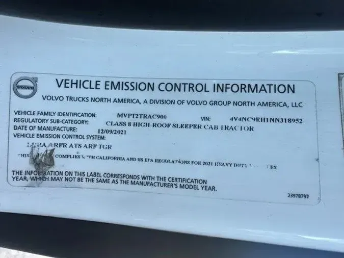 2022 Volvo VNL64T760