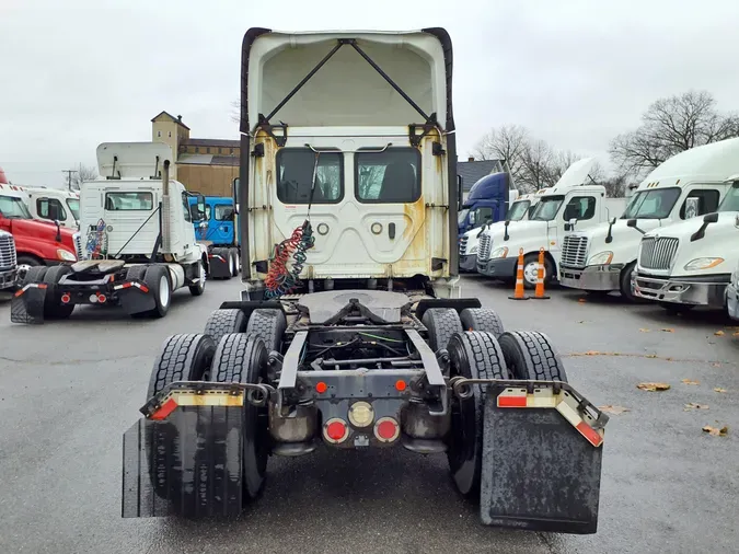 2019 FREIGHTLINER/MERCEDES CASCADIA 125