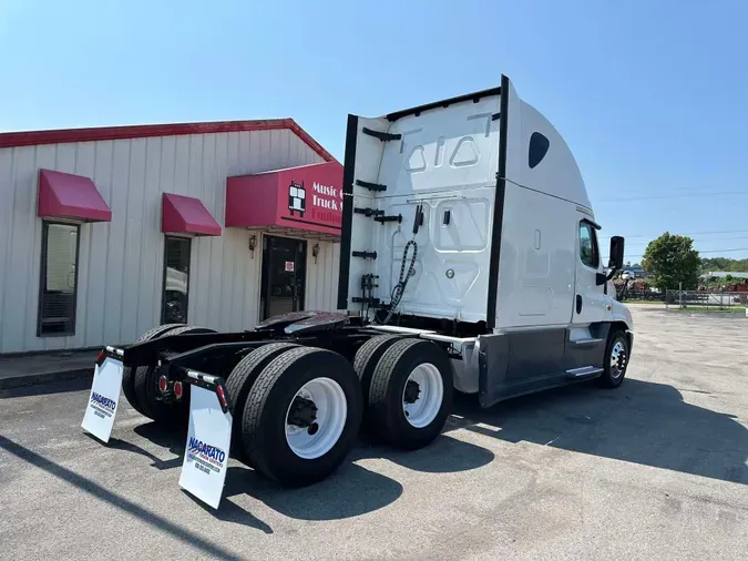 2019 FREIGHTLINER CASCADIA