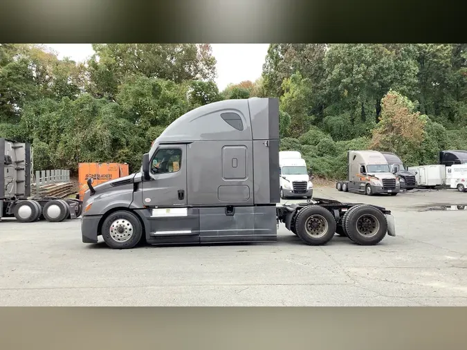 2022 Freightliner Cascadia 12669286fbff44abec9b744a7b3fc549867