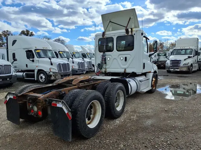2019 FREIGHTLINER/MERCEDES NEW CASCADIA PX12664692a763c26f78f197accbad8c59b2f1a