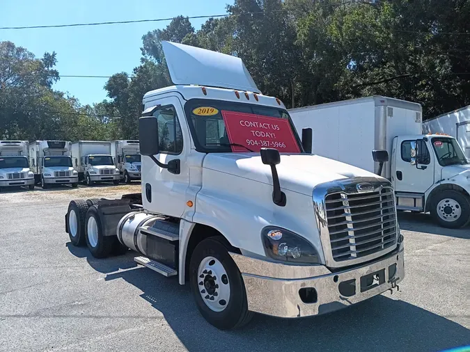 2019 FREIGHTLINER/MERCEDES CASCADIA 125