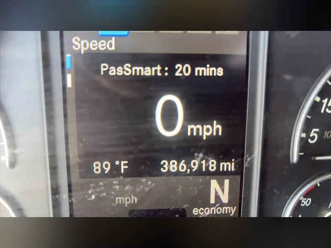 2025 Freightliner Cascadia 126692e891b84e09980154fd16a40324e6f
