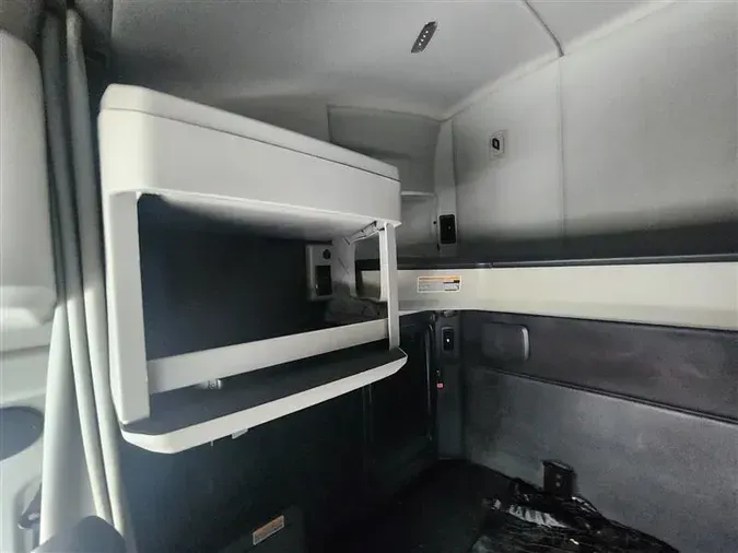 2023 KENWORTH T680