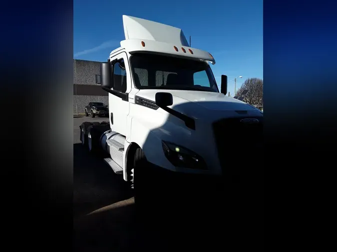 2019 FREIGHTLINER/MERCEDES NEW CASCADIA PX12664