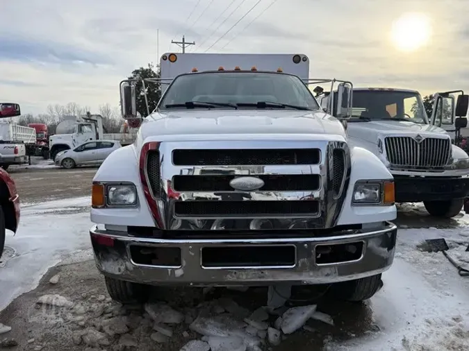 2009 FORD F750 SD