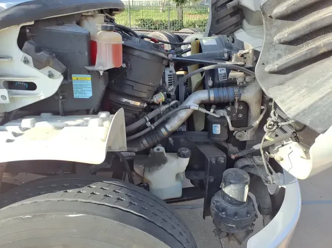 2018 FREIGHTLINER/MERCEDES M2 106