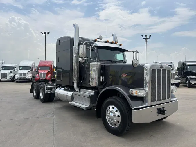 2020 Peterbilt 389