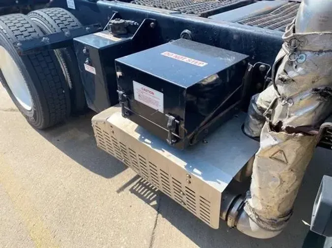 2017 AUTOCAR XSPOTTER ACTT