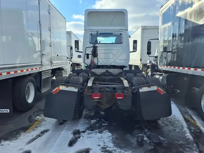 2019 NAVISTAR INTERNATIONAL LT625 DAYCAB T/A