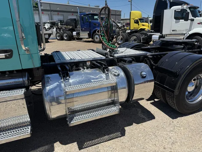 2023 Peterbilt 567