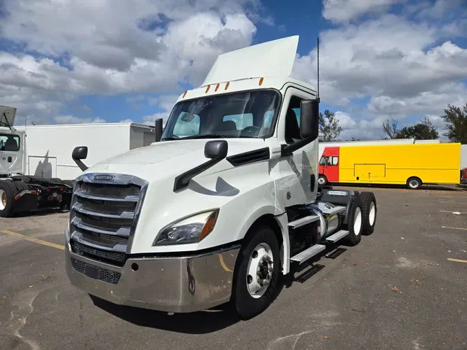 2020 FREIGHTLINER/MERCEDES NEW CASCADIA PX126646943d59b35b53330dd629c2f60a4eea5