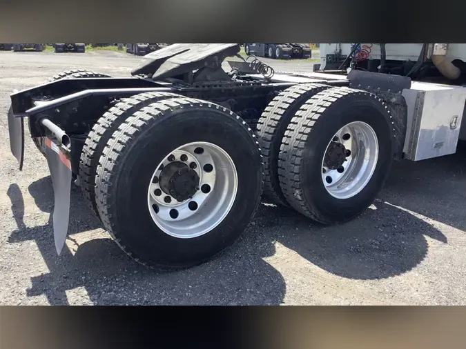 2022 Freightliner Cascadia 126