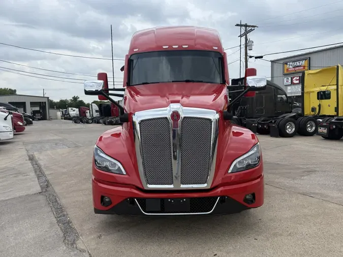 2024 Kenworth T680