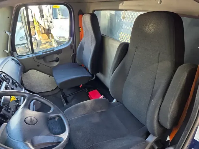 2019 FREIGHTLINER/MERCEDES M2 106