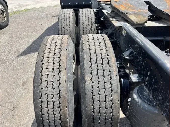 2022 Kenworth T680