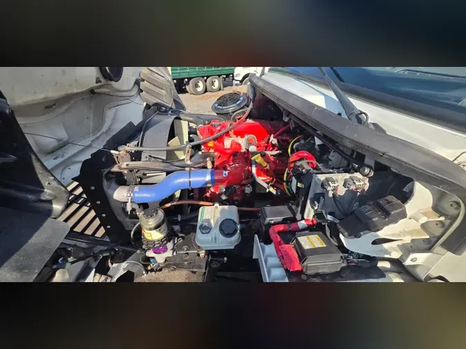 2018 FREIGHTLINER/MERCEDES M2 106