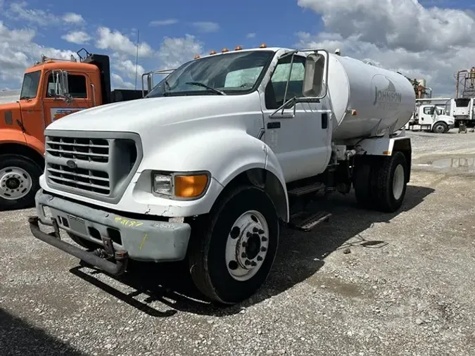 2000 FORD F650 SD