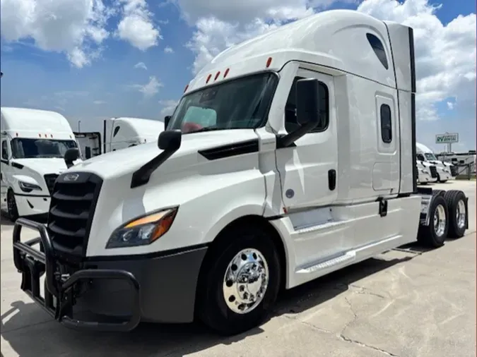 2022 Freightliner PT126SLP