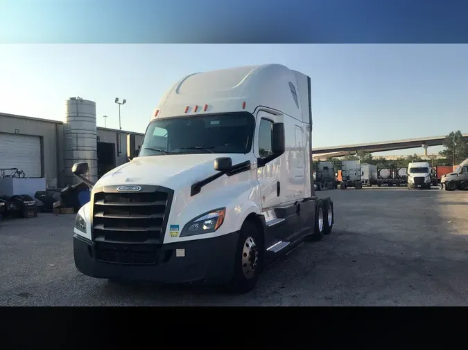 2020 Freightliner Cascadia