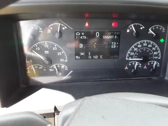 2020 VOLVO VNL64T-760
