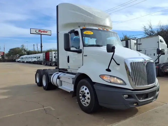 2020 NAVISTAR INTERNATIONAL RH613 DAYCAB T/A