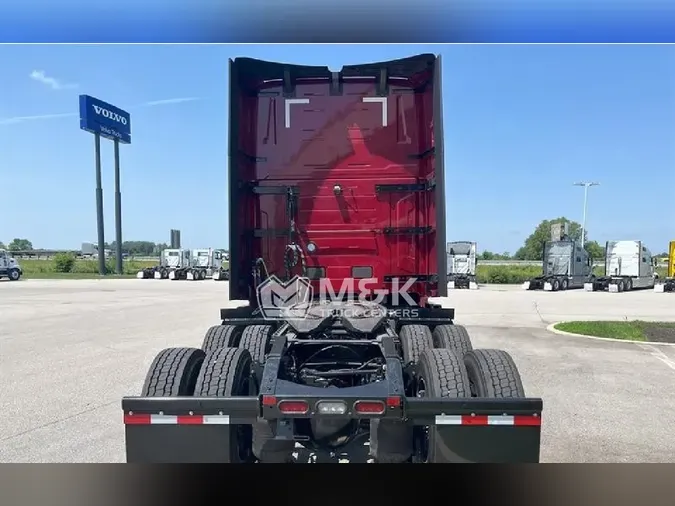 2026 VOLVO VNL64T860