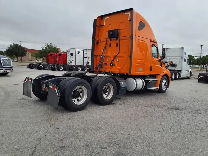 2019 FREIGHTLINER NEW CASCADIA PX12664