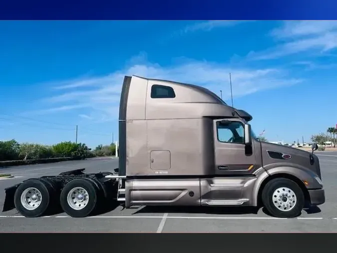 2022 Peterbilt 57969692cd9707831eaac46319ca41d7b9c