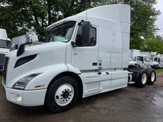 2020 VOLVO VNR64T-640