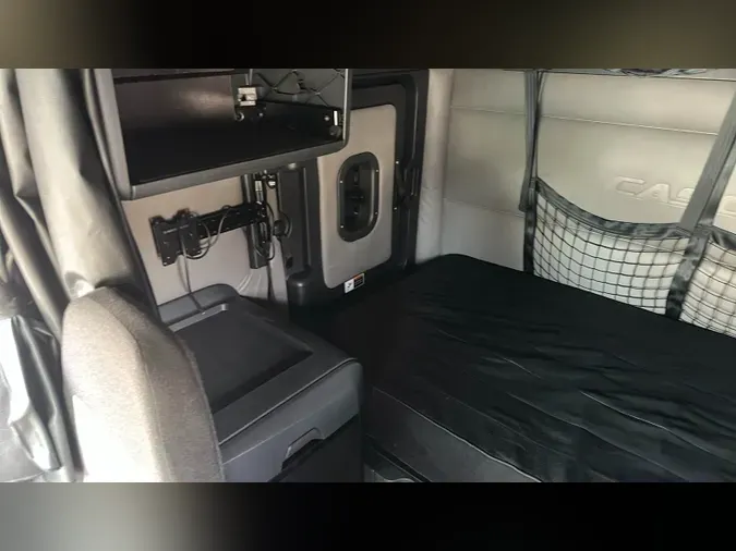 2022 Freightliner Cascadia 126696a3a51be6af13faaeb8984a5f83485