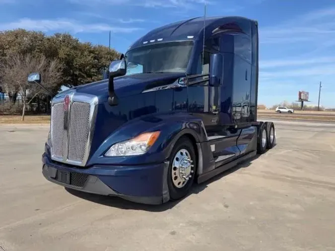 2023 Kenworth T680