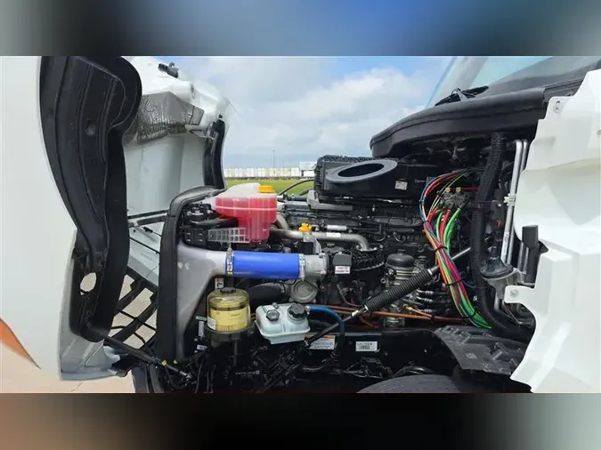 2020 FREIGHTLINER CA126