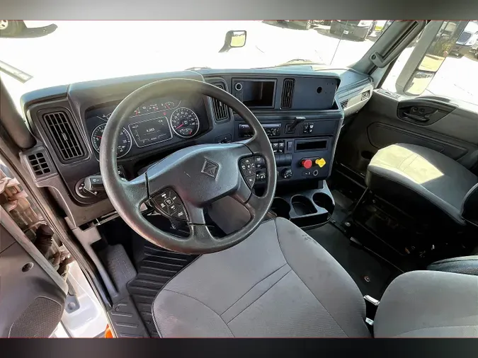 2019 INT LT625 6x4