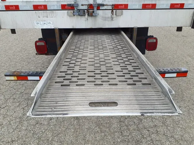 2019 FREIGHTLINER/MERCEDES M2 106