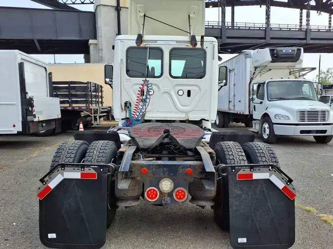 2018 FREIGHTLINER CASCADIA 113