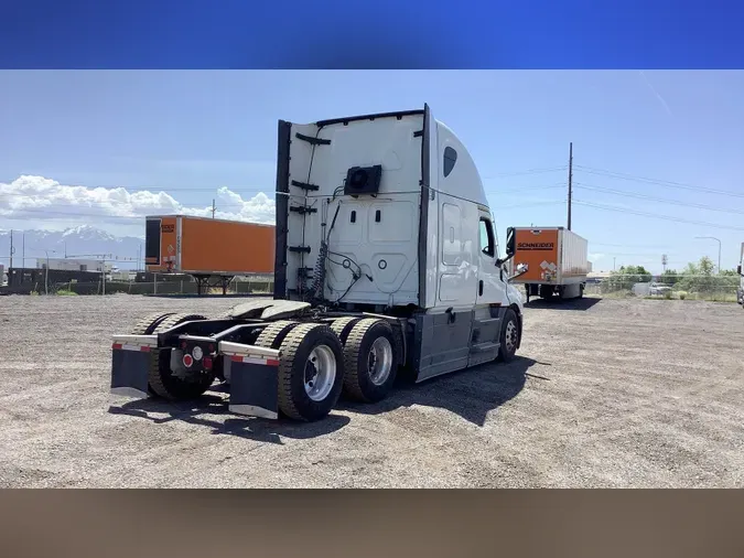 2022 Freightliner Cascadia