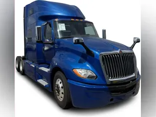 2020 International LT625