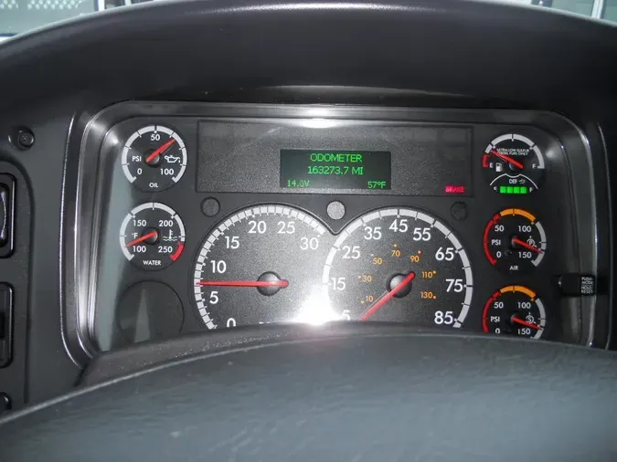 2019 Freightliner Business Class M2 106