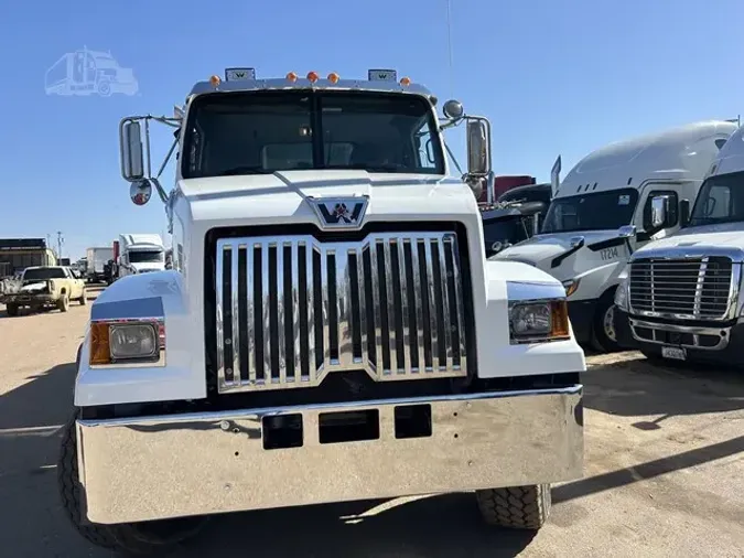 2020 WESTERN STAR 4700